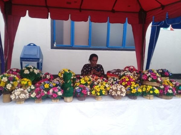 Market held by Homagama entrepreneurs at Hydramani Institute (2023-10-03)